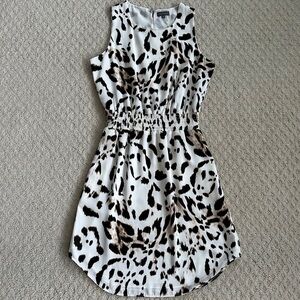 Vince Camuto Animal Print Midi Dress
White/Brown Petite Small fits up Sz. 6